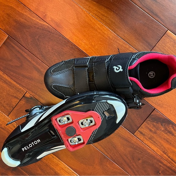 Peloton Spin Cycling Cleats Size 38 - Picture 4 of 5
